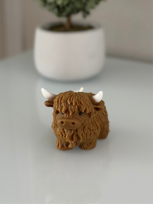 Highland Cow Candle